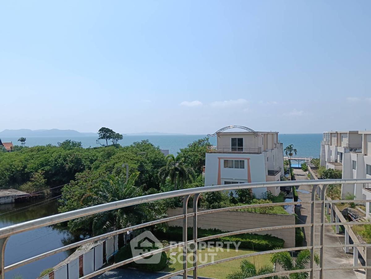 รูป คอนโด 3 ห้องนอน 268 ตร.ม. ใน La Royale Beach Condo นาจอมเทียน (ID 1898540) - รูปที่ 12/16