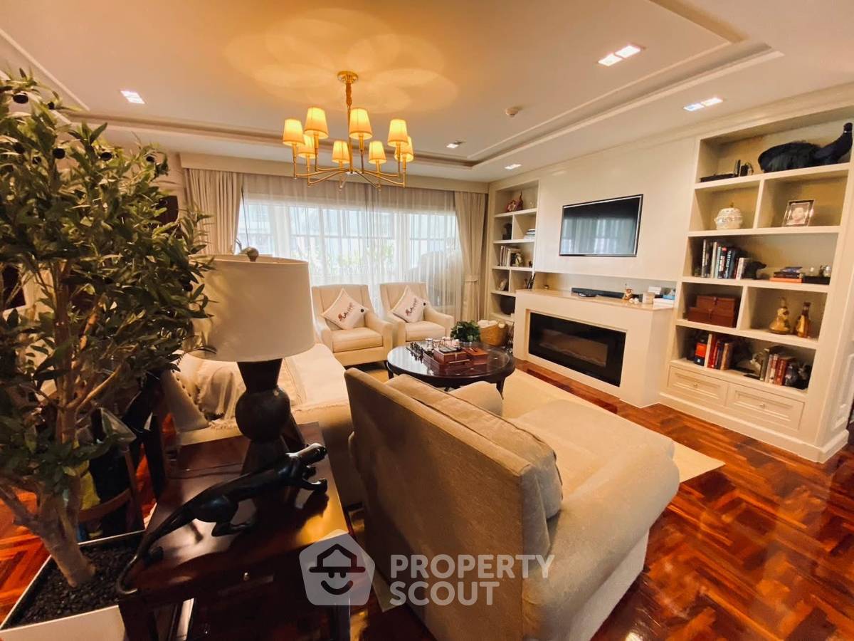 picture 3-BR 250 Sqm Condo At Benjasri Condominium, 12A Floor, BTS Phaya Thai (ID 2885205) - 42/42