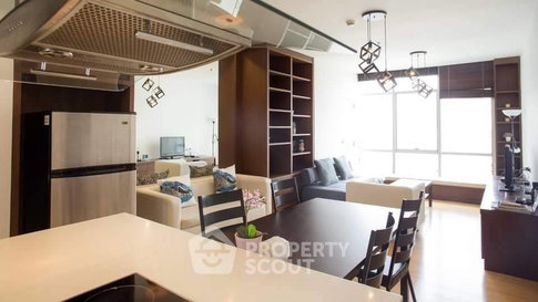 Well-Priced 1-BR 75 Sqm, 18th-Floor Baan Sathorn Chaopraya Near BTS Krung Thon Buri (ID 385030)