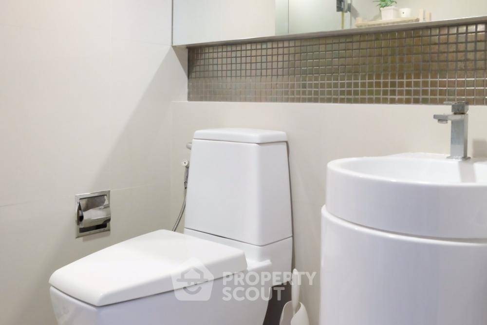 picture 2-BR Condo, High-Floor 34th Level at RHYTHM Phahon-Ari, BTS Saphan Khwai (ID 1545386) - 9/9