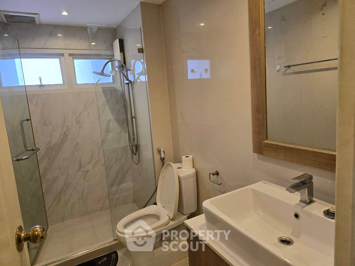 รูป ใกล้ MRT พระราม 9 เพียง 200 เมตร | คอนโด 3 ห้องนอน Siam Condominium (ID 2470686) - รูปที่ 6/11