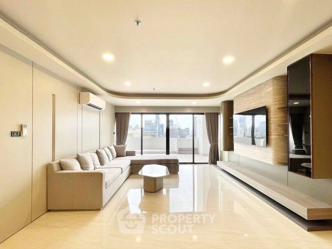 รูป คอนโด 4 ห้องนอน 311 ตร.ม. Crystal Garden Condominium เลี้ยงสัตว์ได้ ใกล้ BTS Nana (ID 2502266) - รูปที่ 1/10