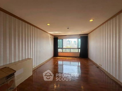 1-BR 60 Sqm Condo At Baan Ploenchit, 12th Floor Near BTS Nana (ID 2720398)