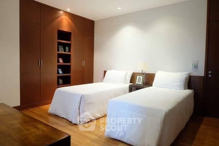รูป คอนโด 3 ห้องนอน ทำเลดี ที่ Royal Residence Park ใกล้ BTS เพลินจิต 90 ม. (ID 1954077) - รูปที่ 4/9