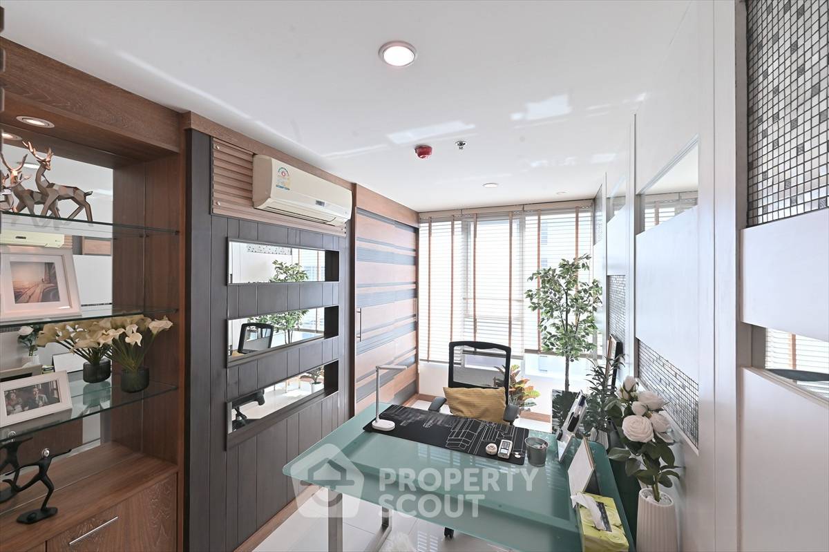 รูป คอนโด 2 ห้องนอน 63 ตร.ม. ทำเลดี โครงการ Sukhumvit Living Town ใกล้ MRT เพชรบุรี 300 ม. (ID 2436516) - รูปที่ 6/9