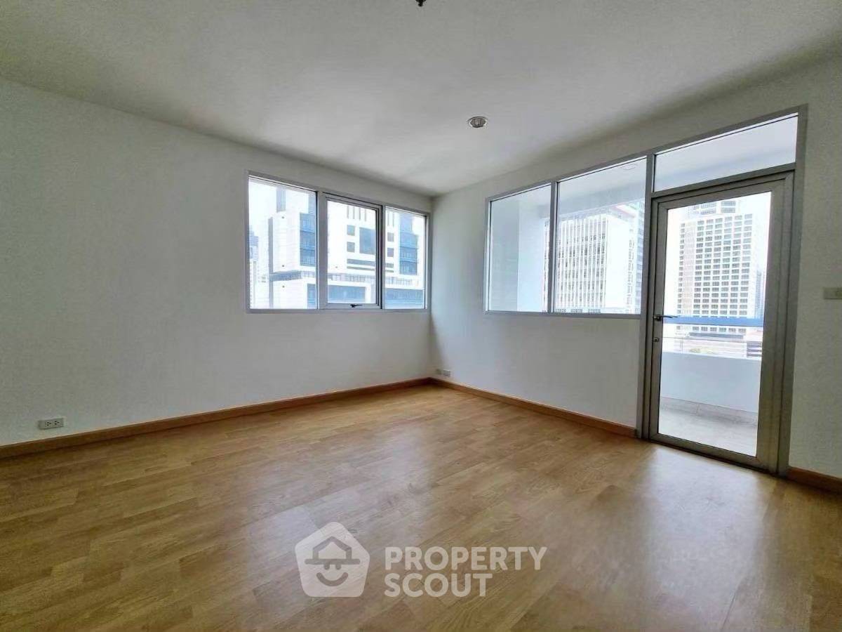 รูป คอนโด 2 ห้องนอน 105 ตร.ม. ใน St. Louis Grand Terrace ใกล้ BTS Saint Louis 200 ม. (ID 2097437) - รูปที่ 6/19