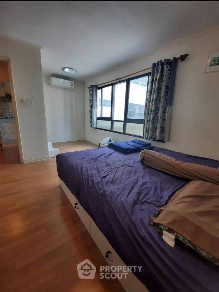 picture 1-BR Condo 41 Sqm On 4th Floor At Lumpini Place Narathiwas Ratchanakarin (ID 1166230) - 2/9