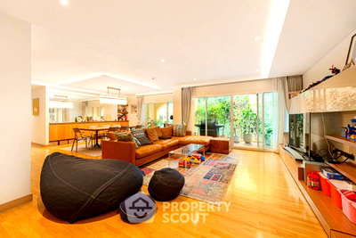 ขายคอนโด : คอนโด 4 ห้องนอน 303 ตร.ม. อนุญาตเลี้ยงสัตว์ ที่ Silver Heritage ใกล้ BTS ทองหล่อ (ID 2433576)