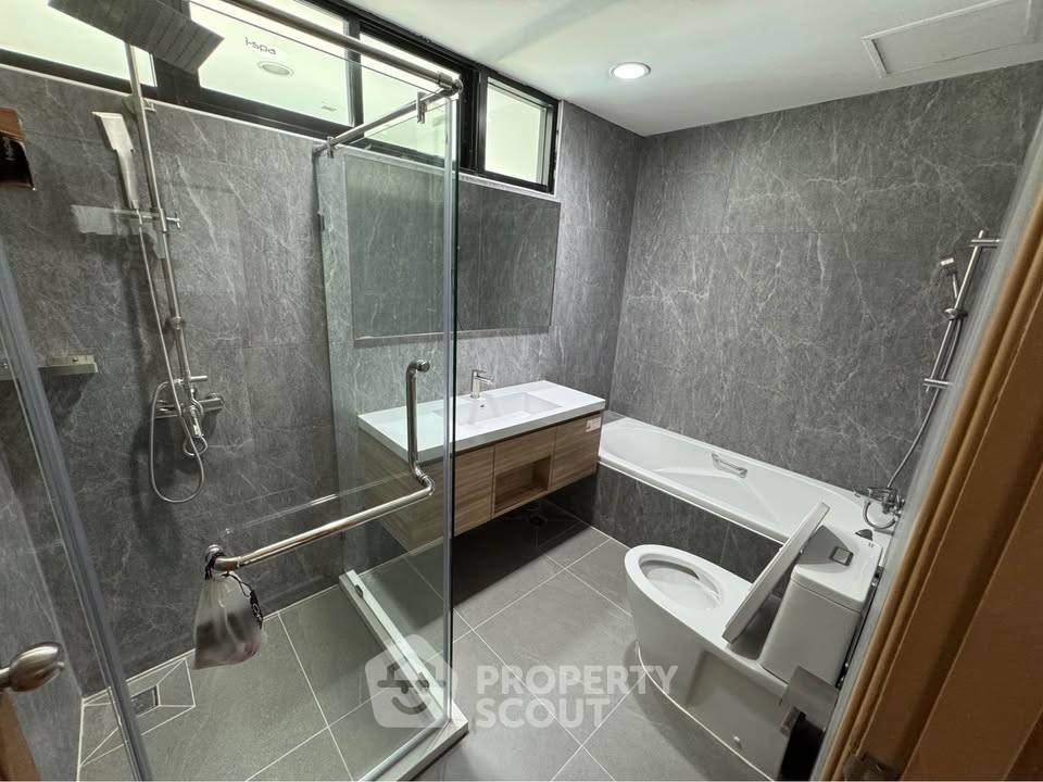 รูป คอนโด 3 ห้องนอน ราคาดี ศุภธร การ์เดนส์ ชั้น 34 ใกล้ MRT สีลม (ID 2847758) - รูปที่ 16/22