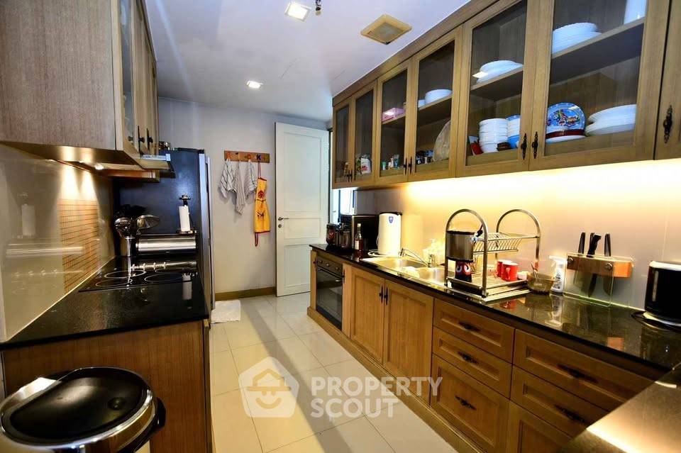 รูป คอนโด 3 ห้องนอน 230 ตร.ม. ชั้น 33 สาธร การ์เด้นส์ ใกล้ MRT สีลม (ID 2869827) - รูปที่ 19/26