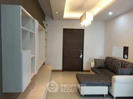 1-BR Condo For Sale At Supalai Park Asoke Ratchada, 28th Floor Near MRT Phra Ram 9 (ID 665950)