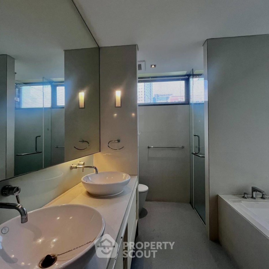 picture 2-BR 102 Sqm Condo For Sale, Domus Condominium, 300m to BTS Asoke (ID 2719599) - 19/20