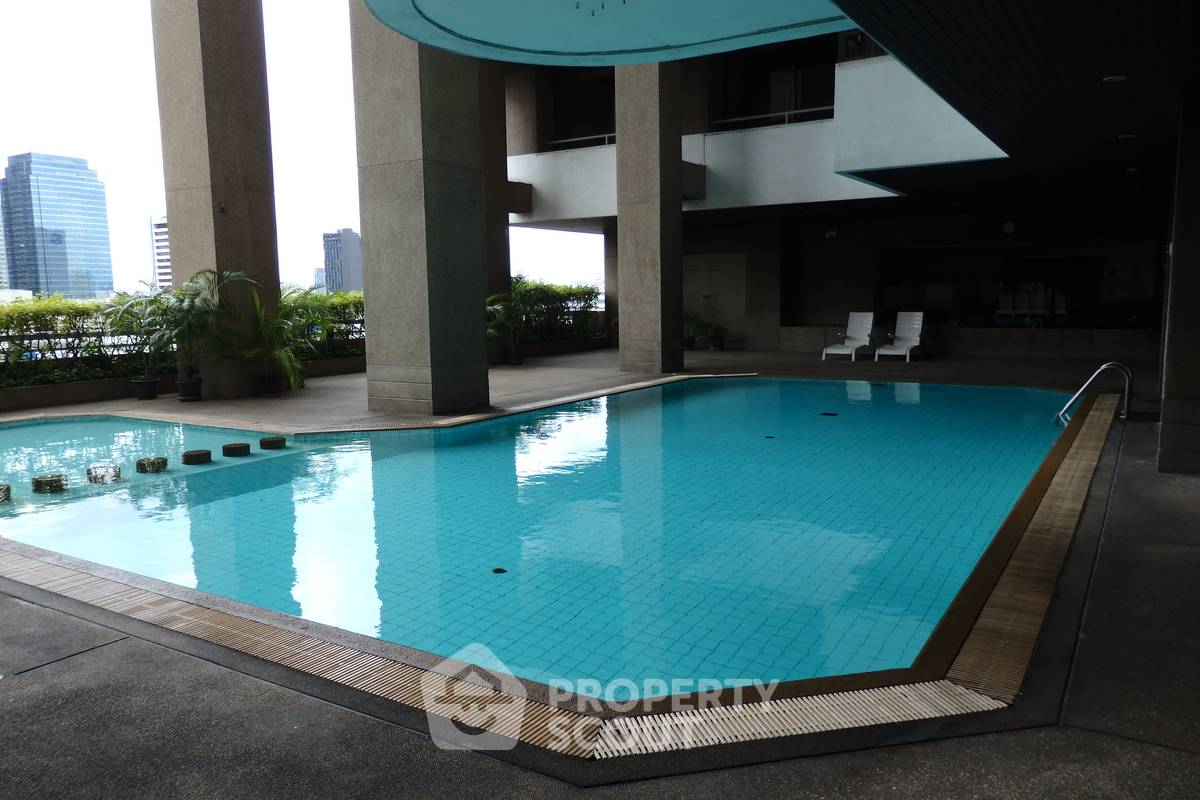 รูป คอนโด 1 ห้องนอน 78 ตร.ม. ที่อโศก ทาวเวอร์ ใกล้ MRT เพชรบุรี 400 ม. (ID 882462) - รูปที่ 2/5