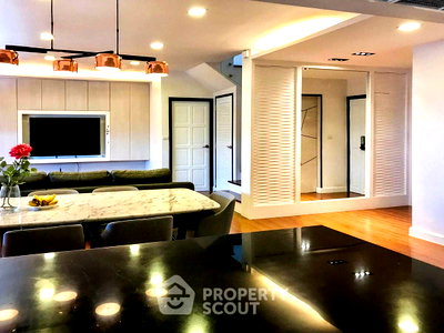 ขายคอนโด : คอนโด 5 ห้องนอน Royal Castle Sukhumvit ใกล้ BTS พร้อมพงษ์ 400 ม. (ชั้น 22) (ID 1851494)