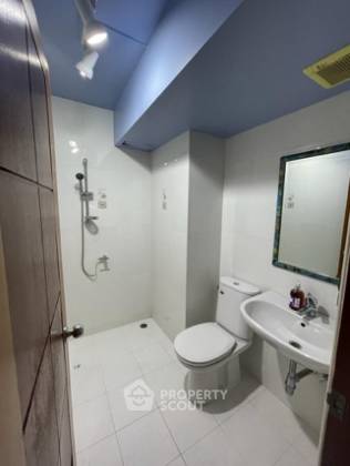 รูป คอนโด 1 ห้องนอน ชั้น 30 ขนาด 44 ตร.ม. ที่ I.T.F. Silom Palace ใกล้ BTS ช่องนนสี่ 400 ม. (ID 2260688) - รูปที่ 3/5