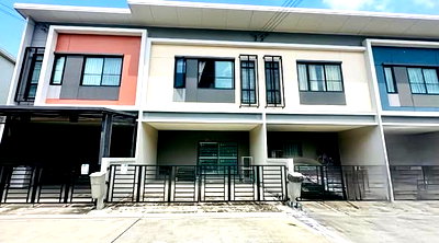 Townhouses for sale วิทยาลัยเทคนิคปทุมธานี : 🔥 HOT SALE!! Ready-to-move-in 2-story townhome at Siri Place Ratchapruek-346near MRT Khlong Bang Phai Station