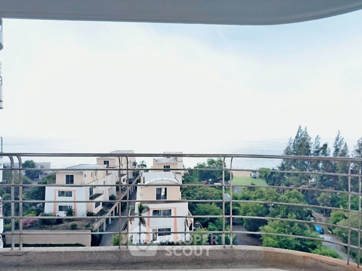 รูป คอนโด 2 ห้องนอน 148 ตร.ม. ขาย La Royale Beach Condo ใกล้พัทยา (ID 2132427) - รูปที่ 10/13