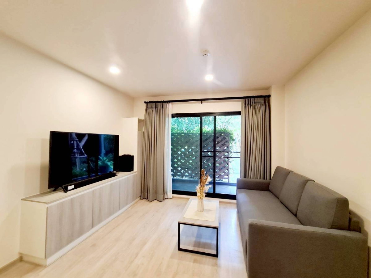 ให้เช่า escent ville 2ห้องนอน 2ห้องน้ำ  วิวสวน วิวสระ 25,000฿/เดือน
