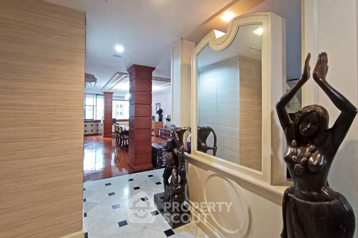รูป คอนโด 4 ห้องนอน 410 ตร.ม. โครงการ พรีเมียร์ คอนโดมิเนียม ใกล้ BTS พร้อมพงษ์ 300 ม. (เลี้ยงสัตว์ได้) (ID 1357274) - รูปที่ 3/20