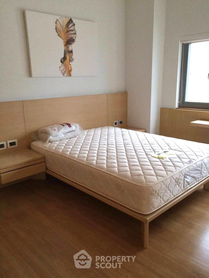picture 2-BR 104 Sqm Condo At Saladaeng Residences, 400m To MRT Silom (ID 2070123) - 2/5