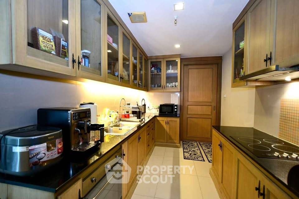 รูป คอนโด 3 ห้องนอน 230 ตร.ม. ชั้น 33 สาธร การ์เด้นส์ ใกล้ MRT สีลม (ID 2869827) - รูปที่ 21/26