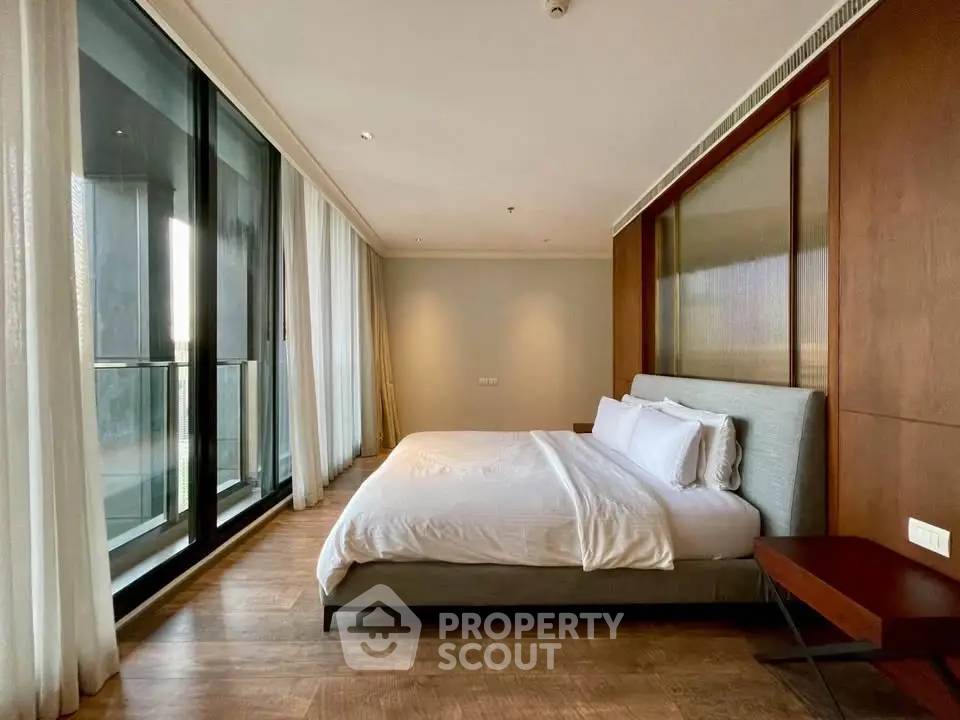 รูป คอนโด 3 ห้องนอน 178 ตร.ม. ชั้นสูง 40 ที่ Noble Ploenchit ใกล้ BTS เพลินจิต 100 ม. (ID 2873749) - รูปที่ 12/22