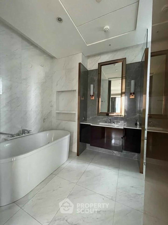 picture 2-BR Condo For Rent, Sindhorn Tonson, Near BTS Ratchadamri (ID 2656663) - 19/20