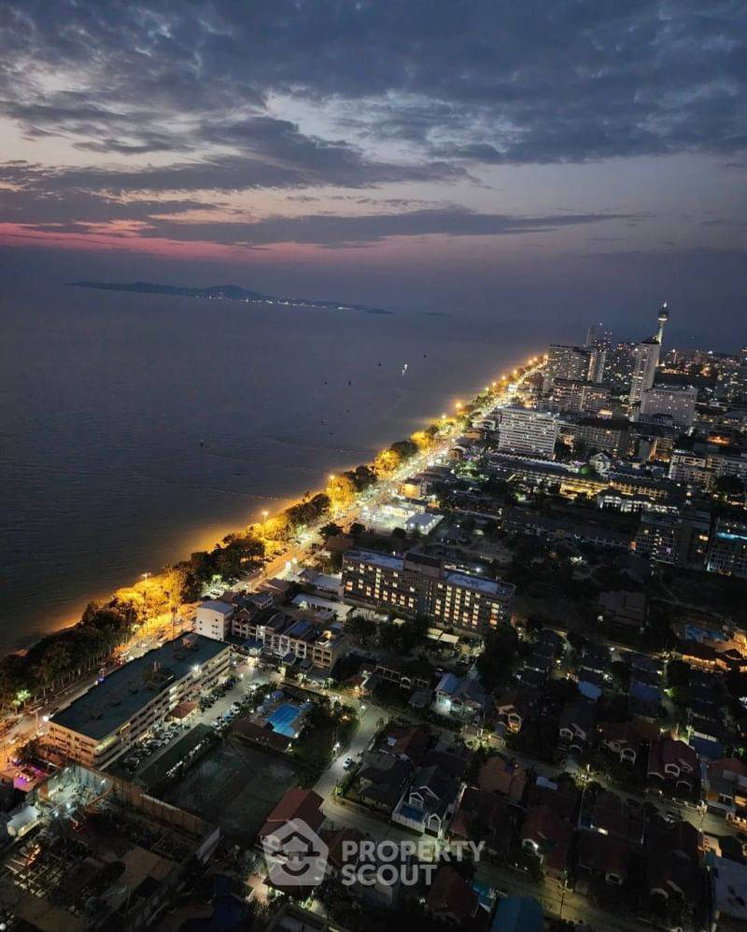 รูป คอนโด High-Floor 1 ห้องนอน 80 ตร.ม. ที่ Copacabana Beach Jomtien ใกล้หาดจอมเทียน (ID 1530882) - รูปที่ 3/9