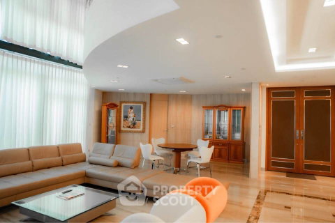 รูปภาพ คอนโด 6 ห้องนอน 539 ตร.ม. ชั้นสูง ที่ Royal River Place ใกล้บางโพงพาง (ID 2800351)