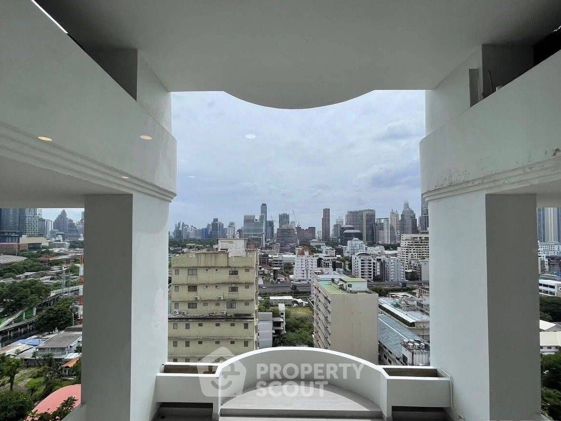 รูป คอนโด 4 ห้องนอน 311 ตร.ม. Crystal Garden Condominium เลี้ยงสัตว์ได้ ใกล้ BTS Nana (ID 2502266) - รูปที่ 10/10