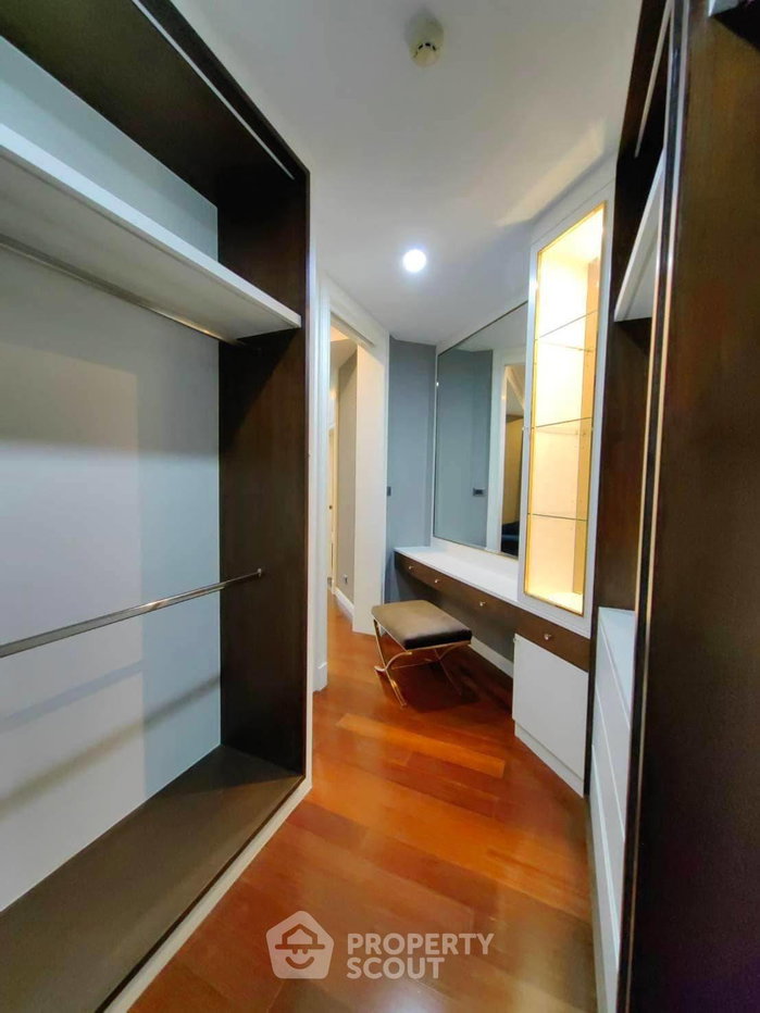 รูป เพนท์เฮาส์ 4 ห้องนอน ชั้น 19 ขนาด 250 ตร.ม. สุพาลัย เวลลิงตัน ใกล้ MRT ศูนย์วัฒนธรรมฯ (ID 1589690) - รูปที่ 18/23