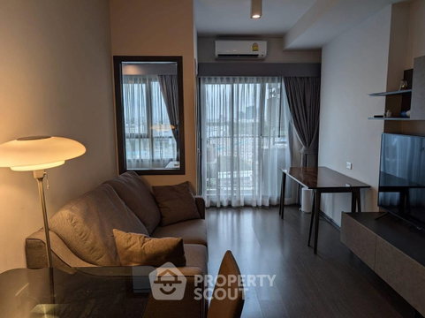 1-BR Condo At Ideo Phaholyothin Chatuchak • High-Floor 35th, 200m to BTS Saphan Khwai (ID 1795202)
