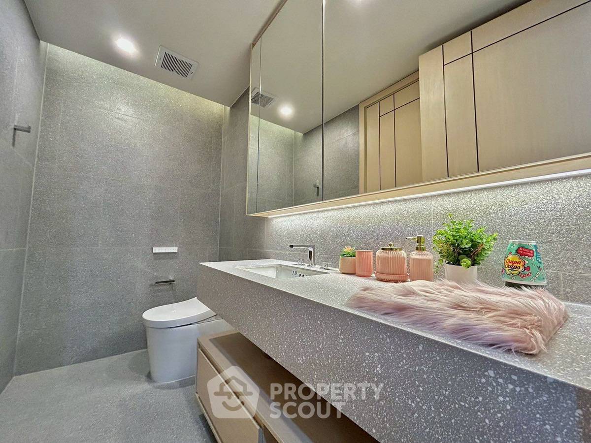 รูป คอนโด 1 ห้องนอน ชั้น 42 ที่ AROM WONGAMAT ใกล้ Sanctuary Of Truth (ID 2202106) - รูปที่ 9/33