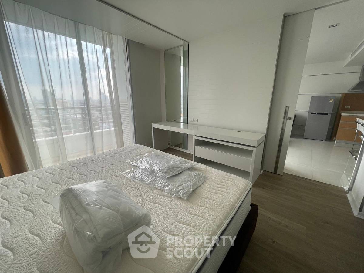 รูป คอนโด 1 ห้องนอน 65 ตร.ม. ชั้น 12 ที่ สาทร เฮอริเทจ เรสซิเดนซ์ ใกล้ BTS ช่องนนสี่ (ID 1911709) - รูปที่ 3/11