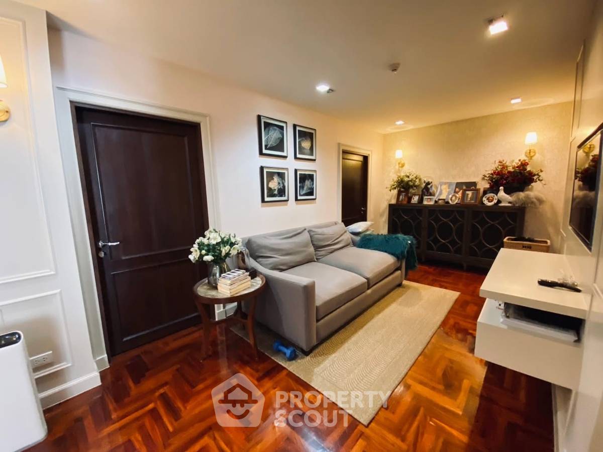 picture 3-BR 250 Sqm Condo At Benjasri Condominium, 12A Floor, BTS Phaya Thai (ID 2885205) - 27/42