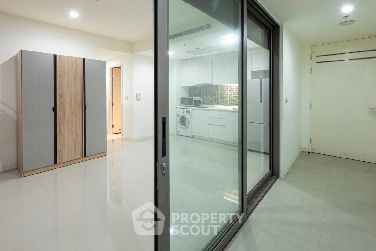 picture 2-BR High-Floor 76 Sqm For Sale, Star View, Near Phra Ram 3 (ID 2333854) - 11/11