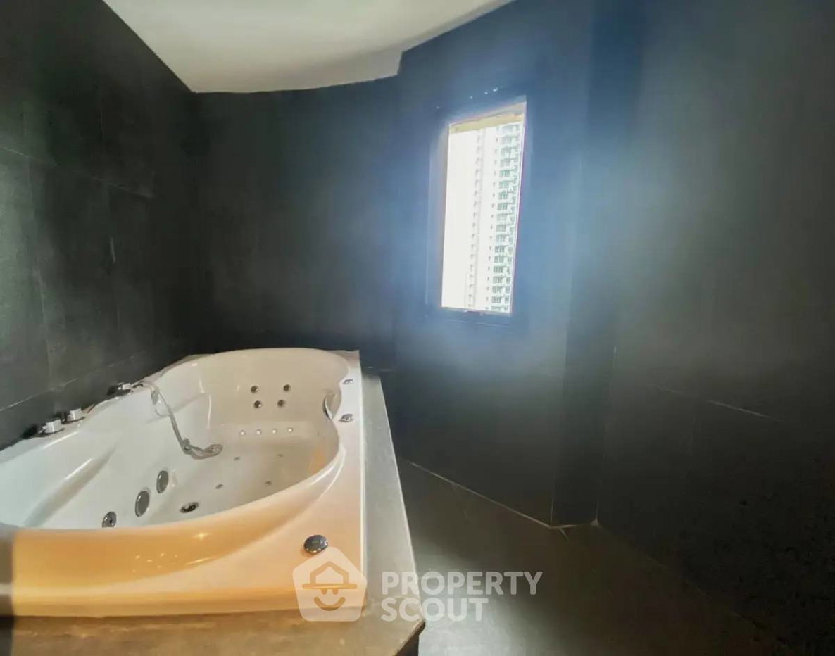 รูป คอนโด 3 ห้องนอน 315 ตร.ม. ชั้นสูง ขายที่ Kallista Mansion ใกล้ ARL Makkasan (ID 2873585) - รูปที่ 14/22