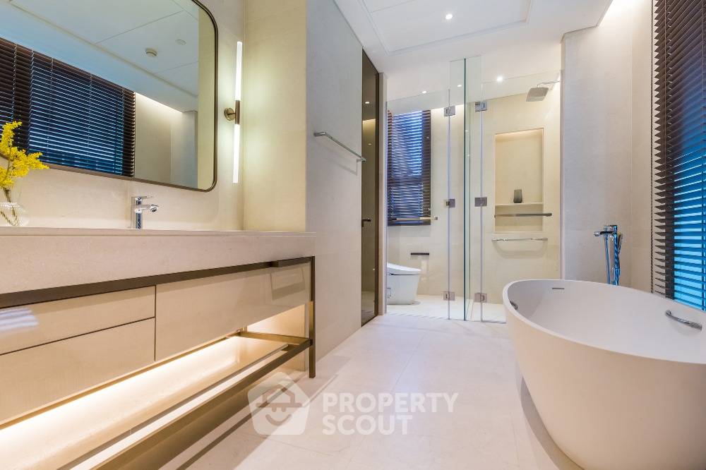 picture 126 Sqm 2-BR Condo At Baan Sindhorn Near BTS Ratchadamri (ID 1864134) - 24/48