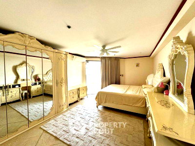 ขายคอนโด : คอนโด 2 ห้องนอน 150 ตร.ม. ชั้น 15 ขายที่ Jomtien Beach Paradise ใกล้หาดจอมเทียน (ID 2152587)