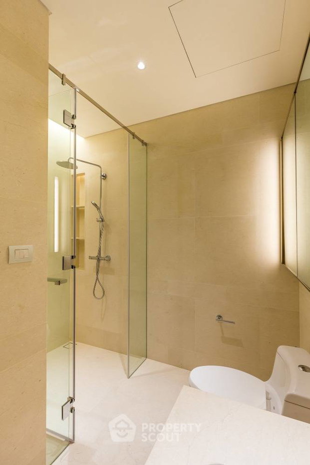 picture 126 Sqm 2-BR Condo At Baan Sindhorn Near BTS Ratchadamri (ID 1864134) - 43/48