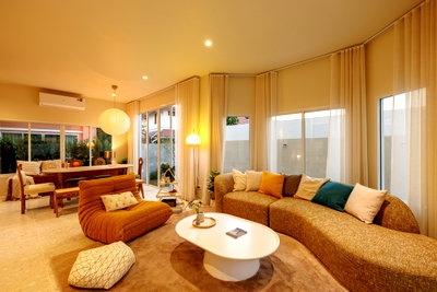 Houses for rent San Sai Chiang Mai : Luxury Pool Villa for Rent — Move-in Ready on a Prime Location Near the City & Central Festival 4 Bedrooms | 270 Sq.m. Living Space