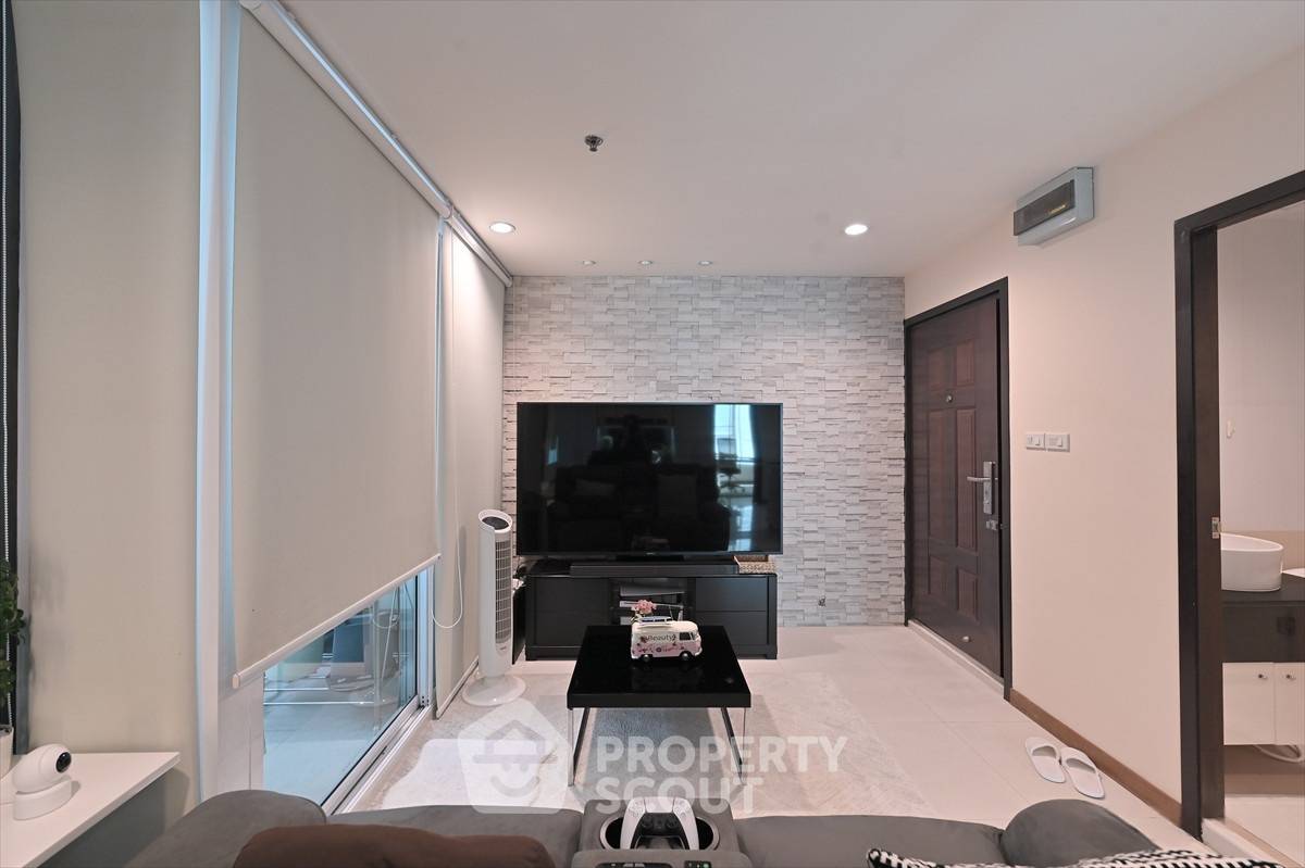 รูป คอนโด 2 ห้องนอน 63 ตร.ม. ทำเลดี โครงการ Sukhumvit Living Town ใกล้ MRT เพชรบุรี 300 ม. (ID 2436516) - รูปที่ 3/9