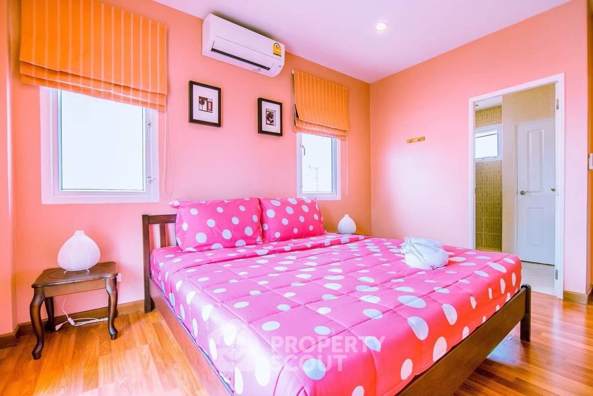 รูป วิลล่า 4 ห้องนอน ให้เช่า บ้านฟ้า ริมหาด วิลเลจ พัทยา (ID 2155352) - รูปที่ 7/12