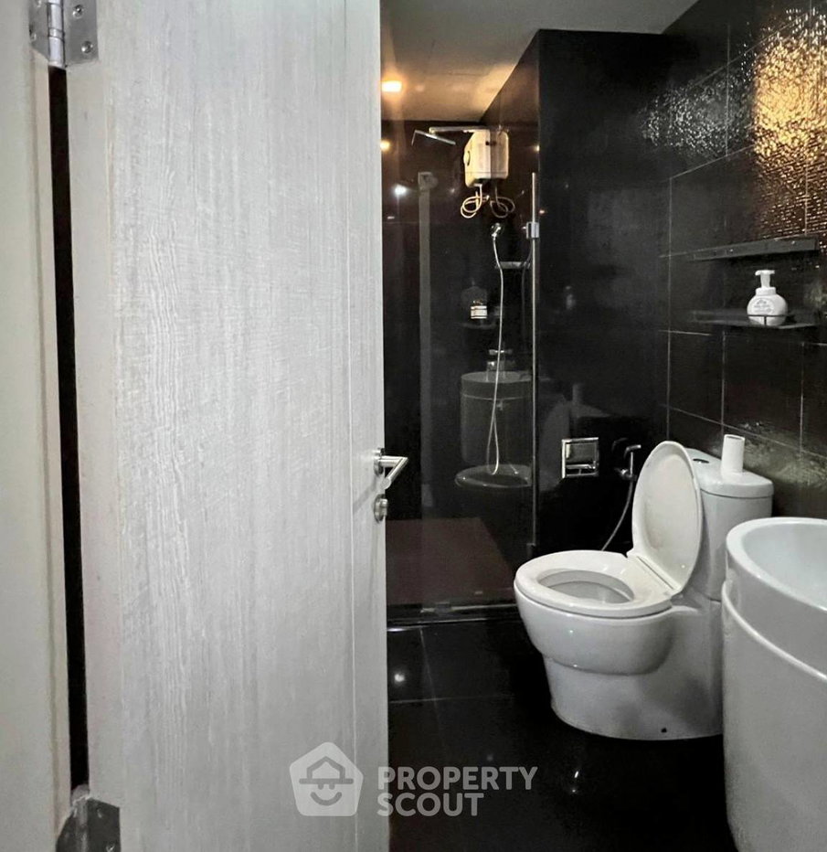 รูป ขายคอนโด 1 ห้องนอน Rhythm Sukhumvit 36-38 ใกล้ BTS ทองหล่อ (ID 2729479) - รูปที่ 3/5