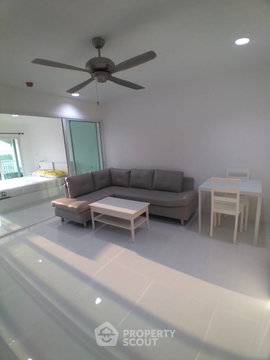 1-BR 53 Sqm Condo For Sale, Baan Klang Hua Hin, Near Hua Hin Night Market (ID 2229621)