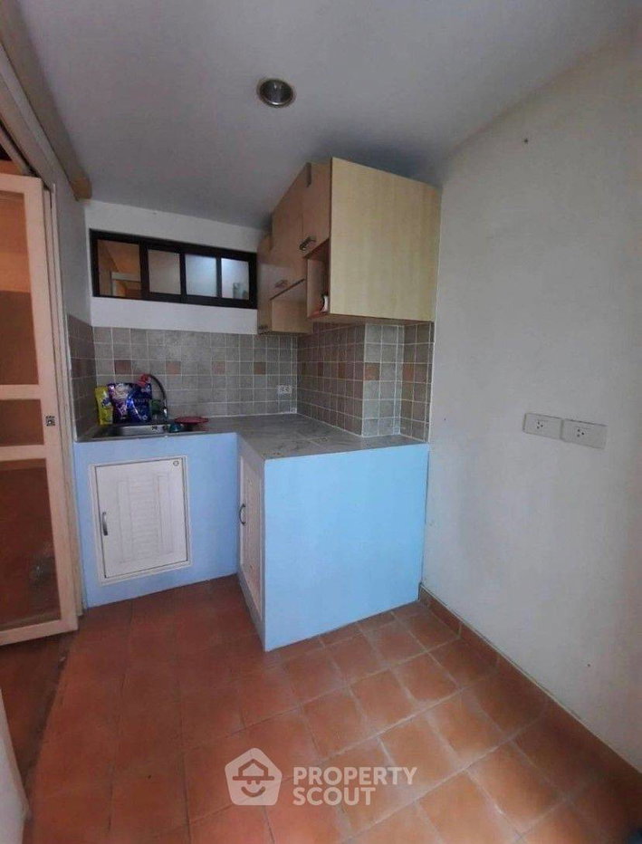 picture 1-BR Condo 41 Sqm On 4th Floor At Lumpini Place Narathiwas Ratchanakarin (ID 1166230) - 4/9