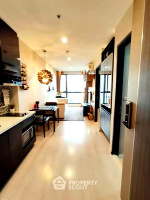 คอนโดให้เช่า : คอนโด 1 ห้องนอน Rhythm Sukhumvit 44/1 ใกล้ BTS พระโขนง 70 ม. (ID 2578802)
