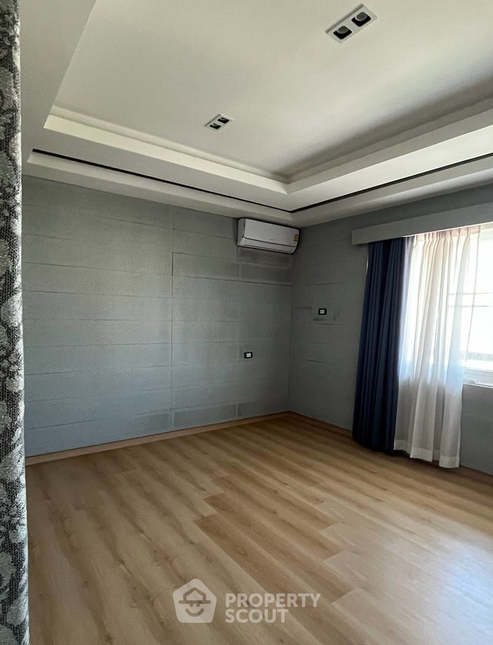 รูป คอนโด 3 ห้องนอน 133 ตร.ม. รอยัล แคสเซิล สุขุมวิท ใกล้ BTS พร้อมพงษ์ 400 ม. (ID 1985761) - รูปที่ 5/11