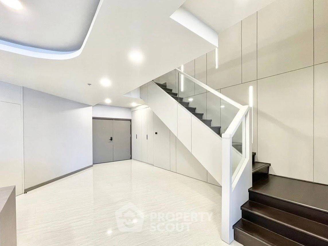 รูป คอนโด 4 ห้องนอน 311 ตร.ม. Crystal Garden Condominium เลี้ยงสัตว์ได้ ใกล้ BTS Nana (ID 2502266) - รูปที่ 3/10