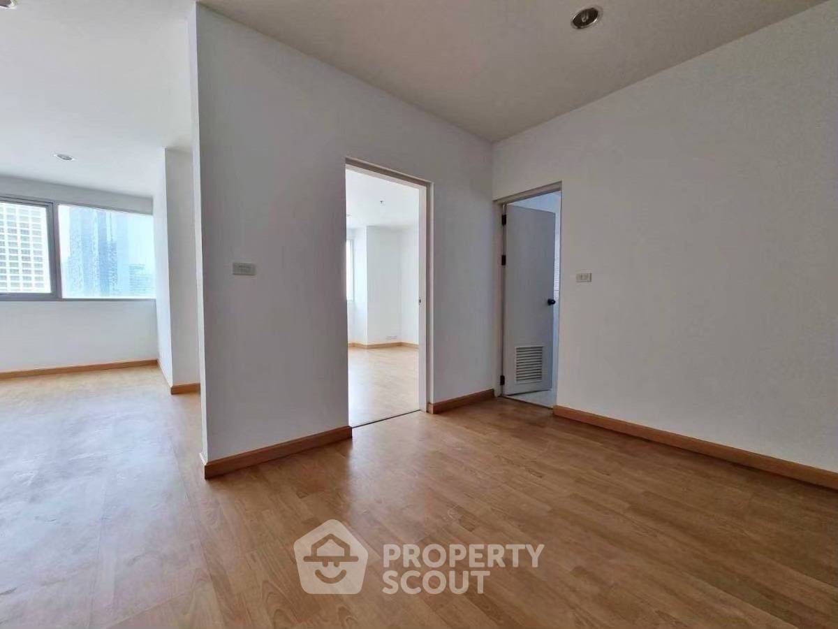 รูป คอนโด 2 ห้องนอน 105 ตร.ม. ใน St. Louis Grand Terrace ใกล้ BTS Saint Louis 200 ม. (ID 2097437) - รูปที่ 3/19